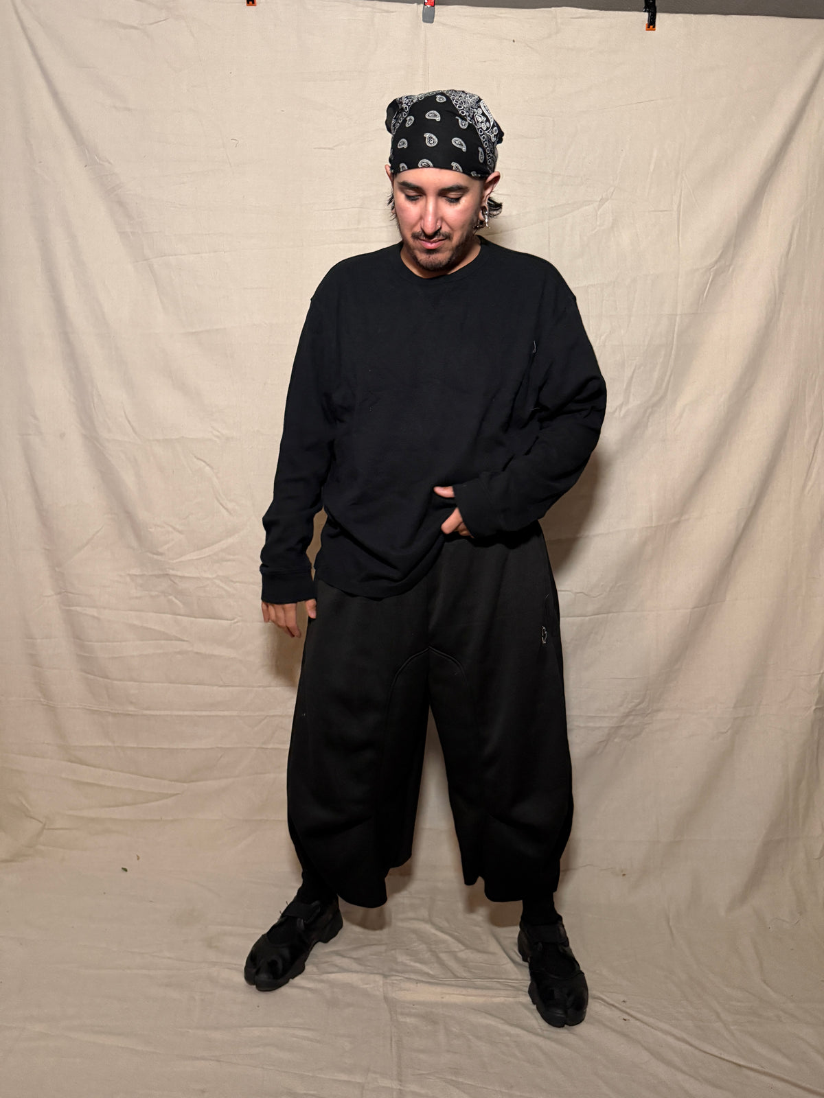 alt.body Momentum Cropped Barrel Pants ™