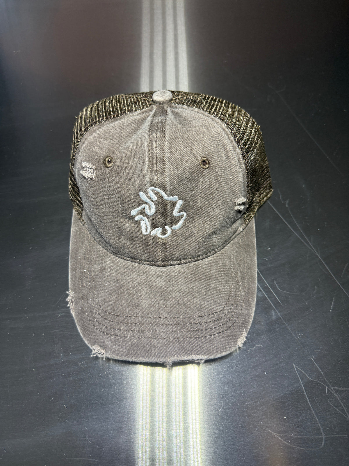 alt.body Distressed Pilates Hat™